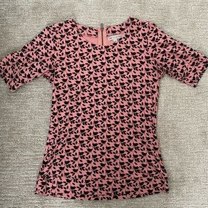 Mauve 59% cotton 41% modal shirt. Bird print